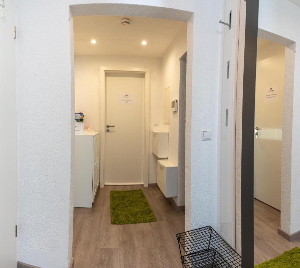 #2 Grosses Zimmer Mit Pool Und Garten Меминген Екстериор снимка